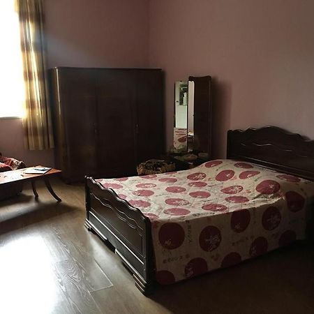 House "Machabeli-18" Lägenhet Tbilisi Exteriör bild
