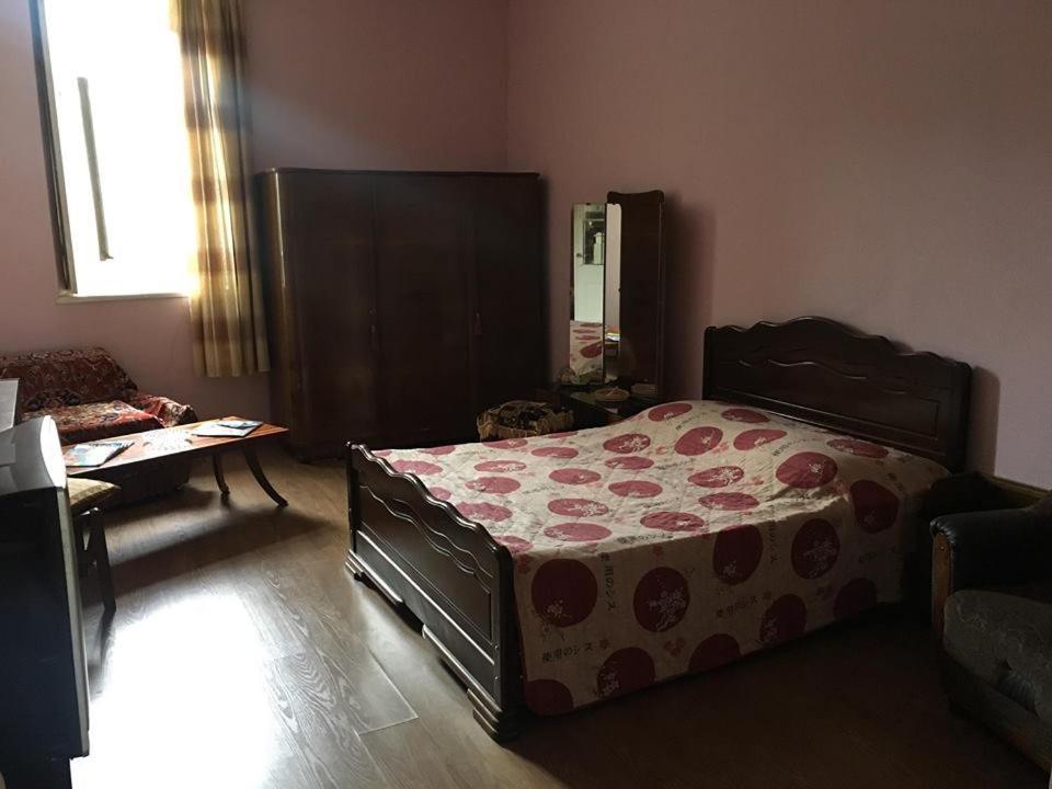 House "Machabeli-18" Lägenhet Tbilisi Exteriör bild